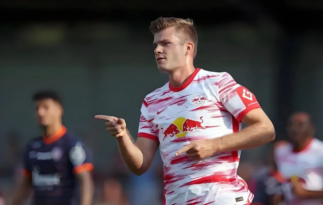 开云体育官方网站-包含莱比锡新星崭露头角，德甲炙手可热备受瞩目的词条