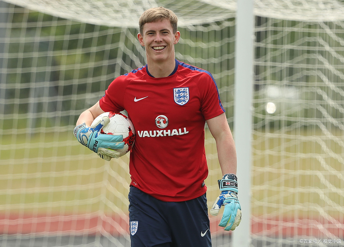 布莱顿新援表现出色，助球队取得胜利