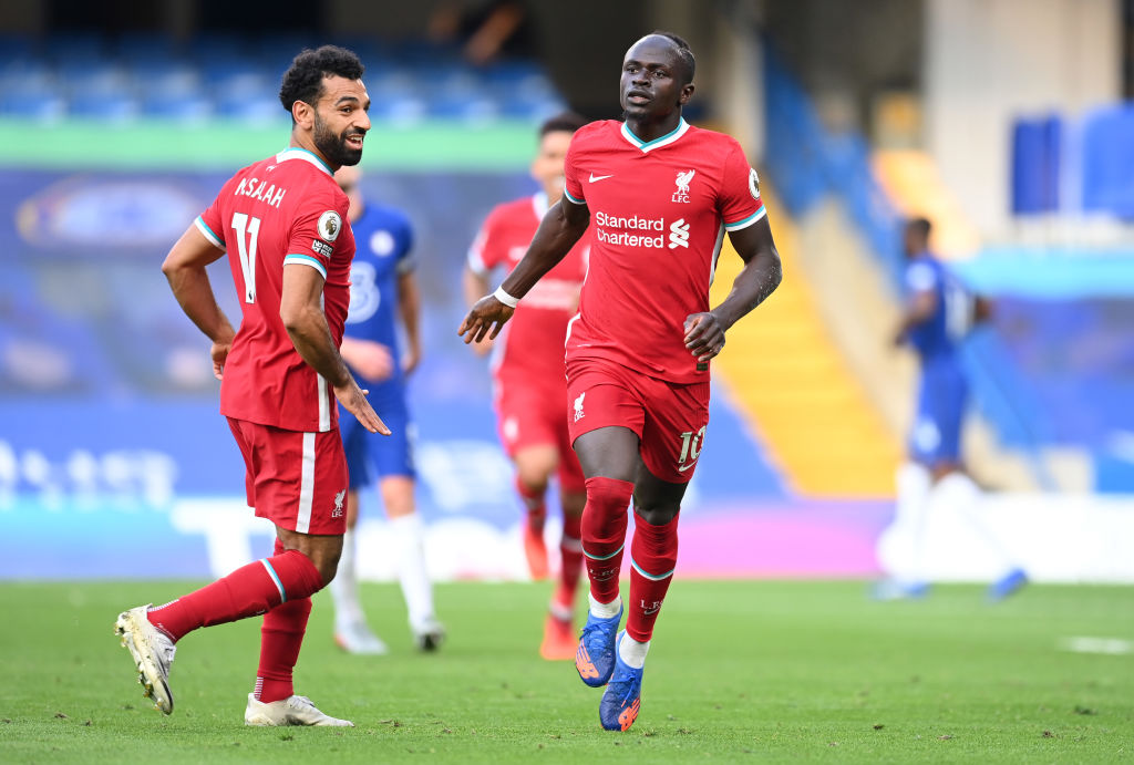 包含蓝军赢得胜利，积分榜位稳居前列的词条