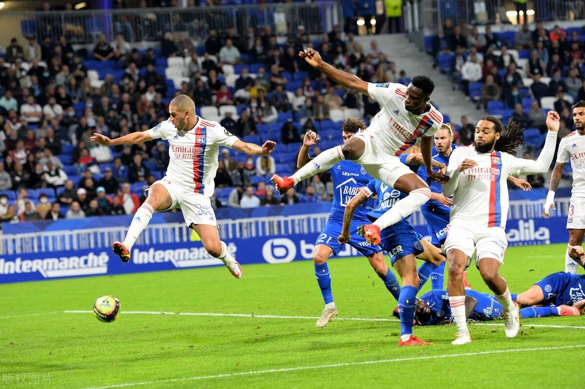 包含里昂连续两轮不胜，需稳住局势的词条