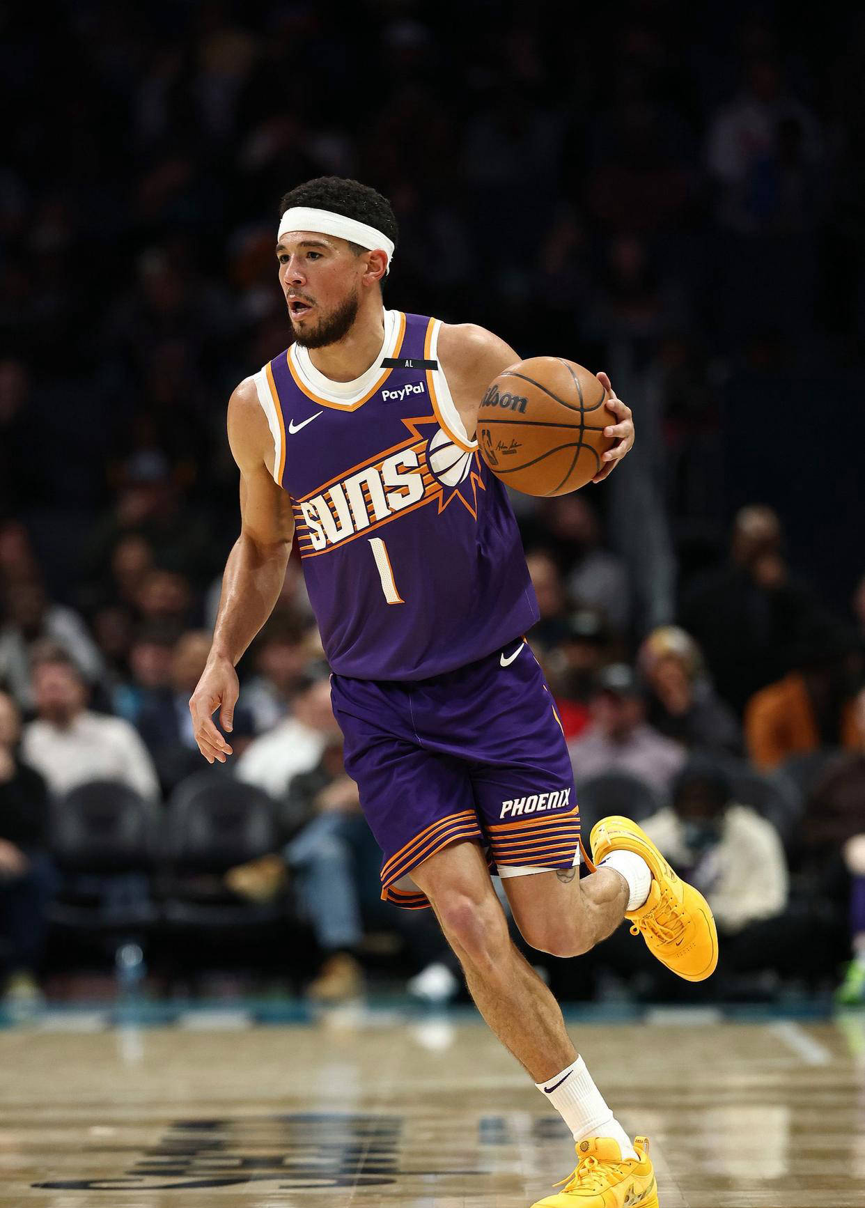 篮网队逆转战胜对手，收获胜利