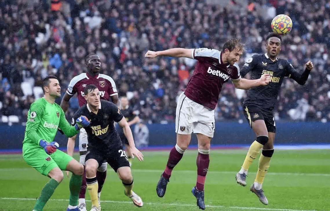 开云体育登录-包含狼队客场逆转，保级形势略有缓和的词条