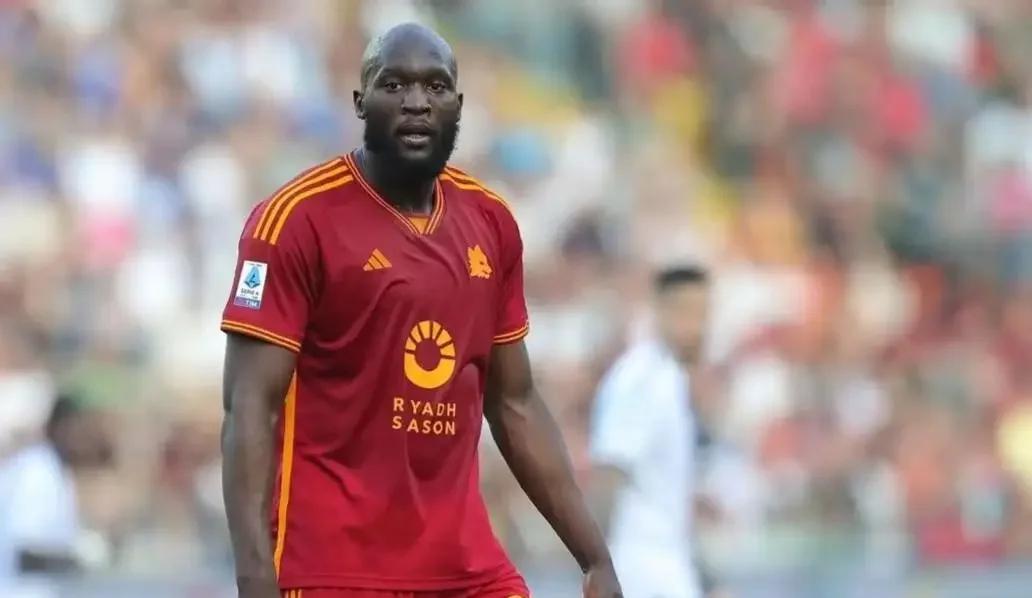 比利时足球队晋级欧洲杯四强，表现抢眼