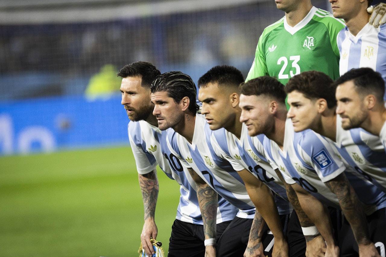 阿根廷排球队夺冠在望，屡战屡败起义的简单介绍