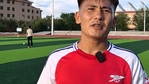 开云体育APP下载-足球职业联赛球员出色表现赢得好评