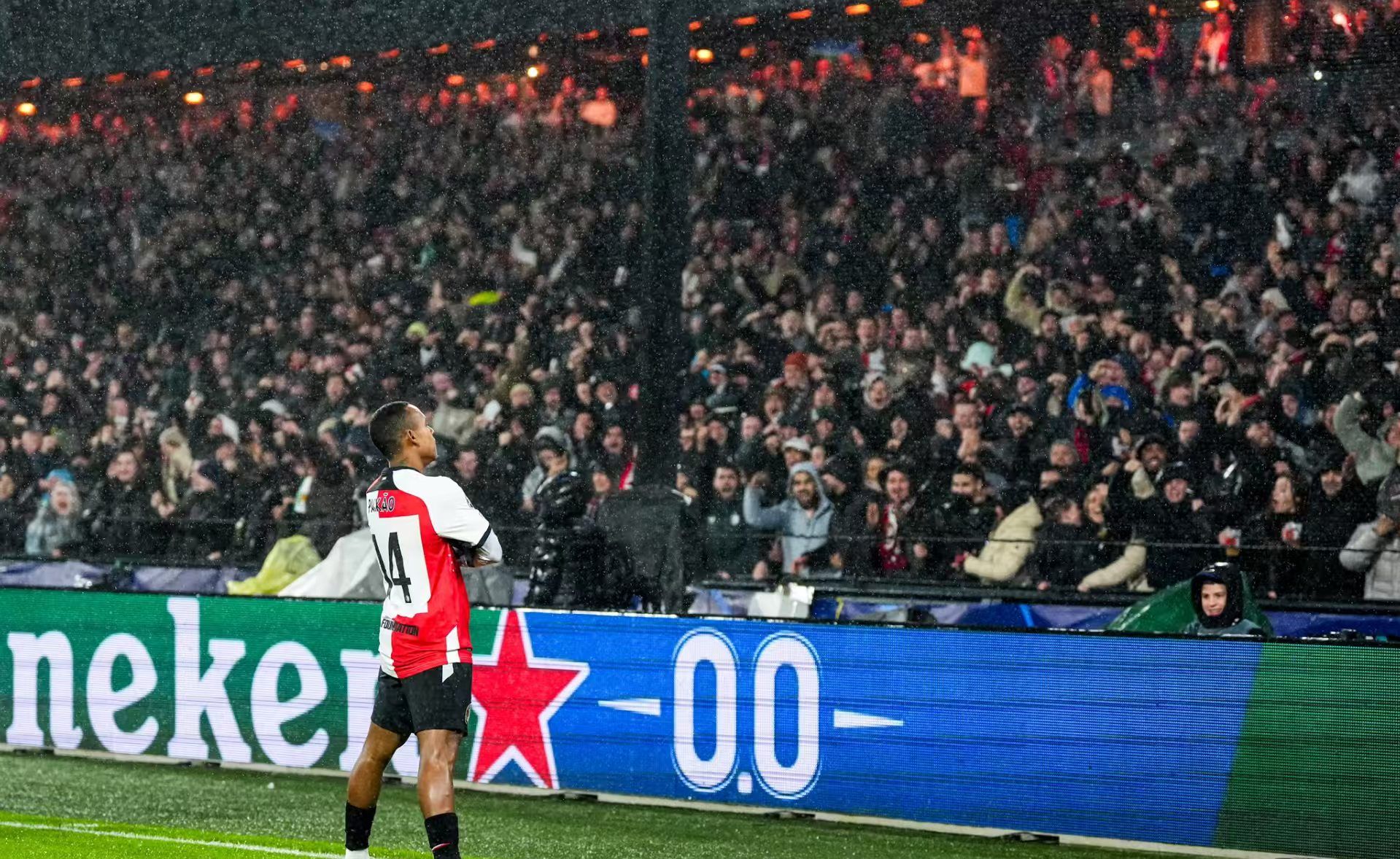 开云体育官网-关于阿贾克斯一战成名，斩获淘汰赛资格的信息