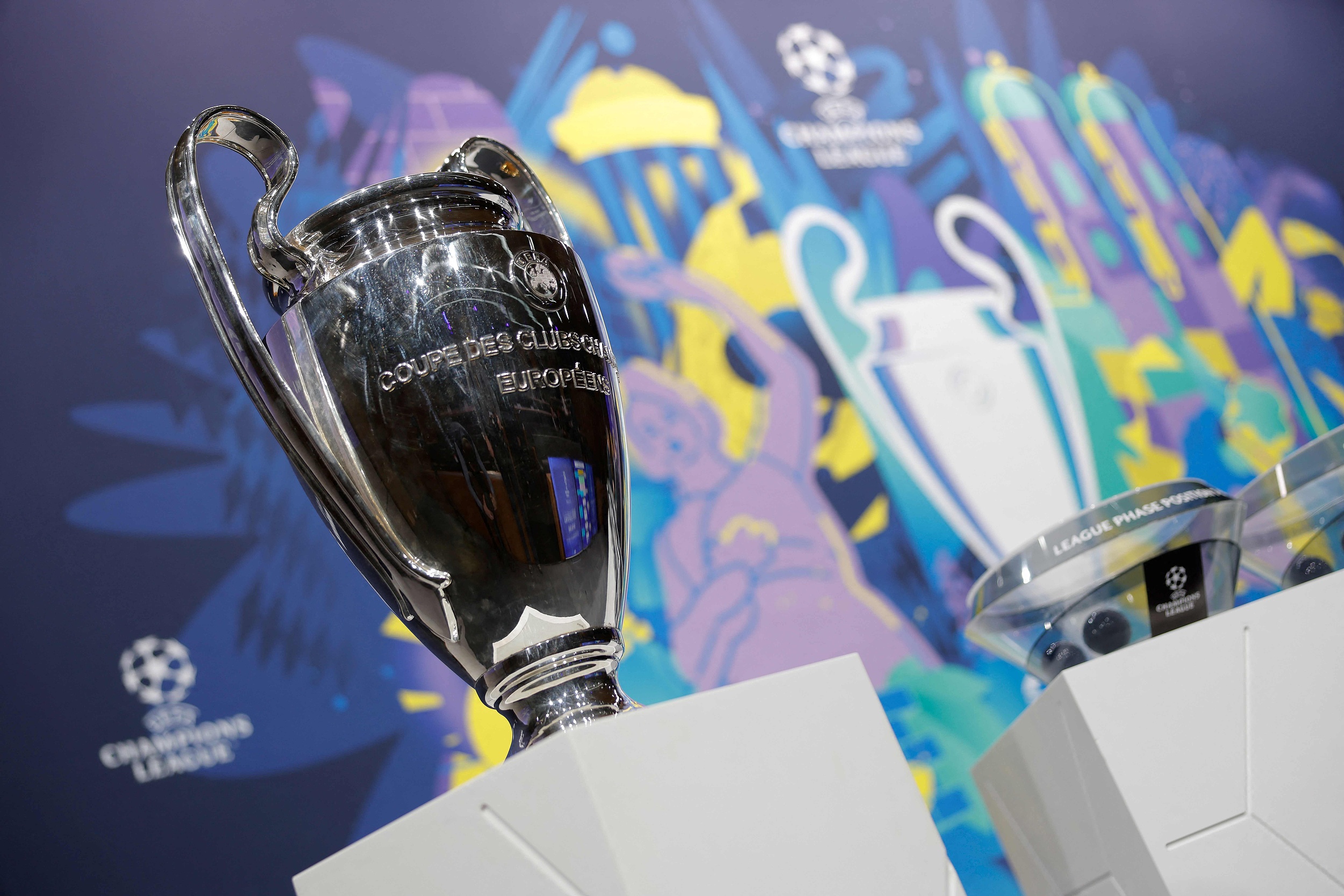 开云体育中国-利物浦逆转拜仁，晋级欧冠半决赛