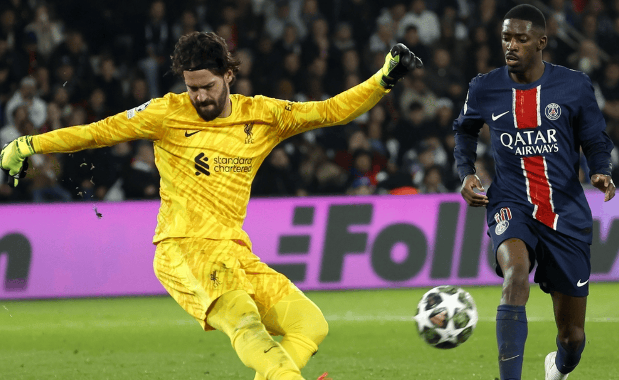 关于曼联险胜晋级，巴黎聖日耳曼失落出局的信息