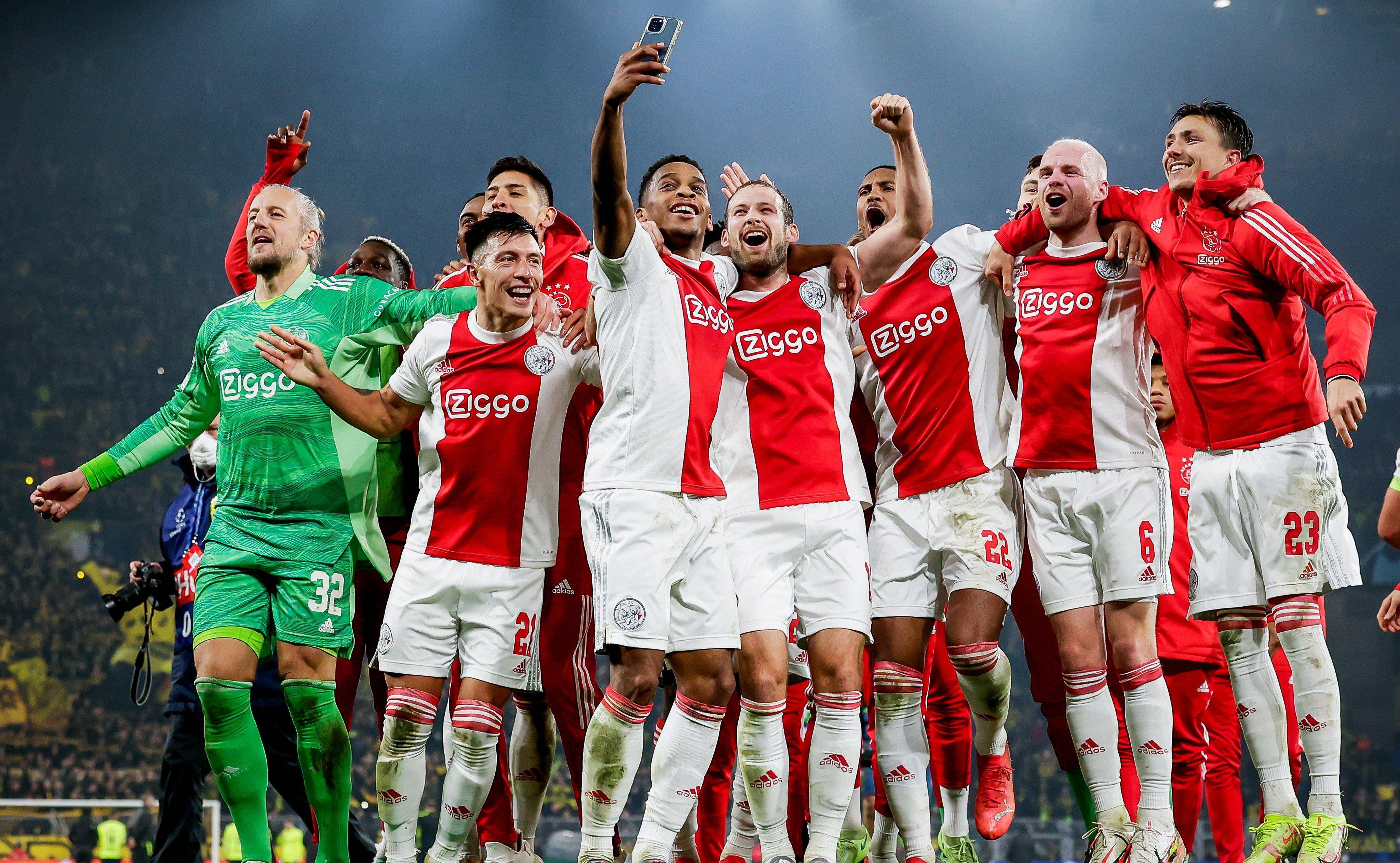 开云下载-瓦伦西亚全胜引领风，欧冠赛场震惊世界