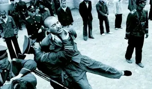 队员状态起伏,胜负之间千钧一发!的简单介绍 队员状态起伏,胜负之间千钧一发!的简单介绍