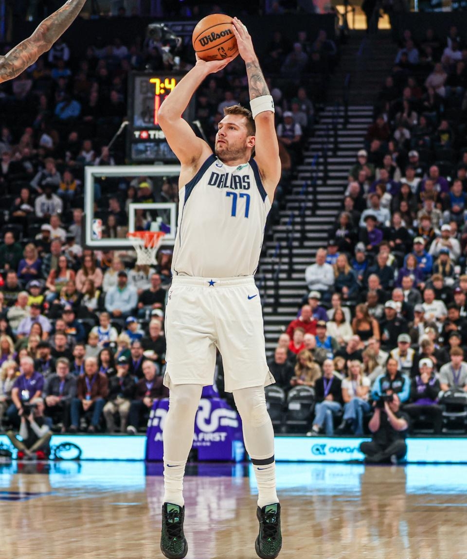 开云体育在线-包含篮网B队逆转独行侠，东契奇惊艳世界的词条