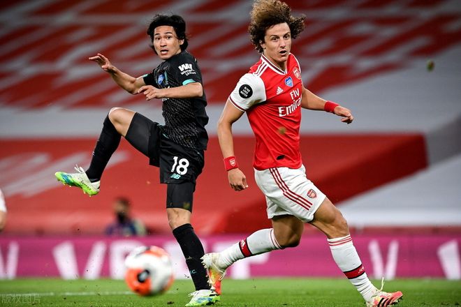 阿森纳逆转利物浦，阿什拉夫状态火热