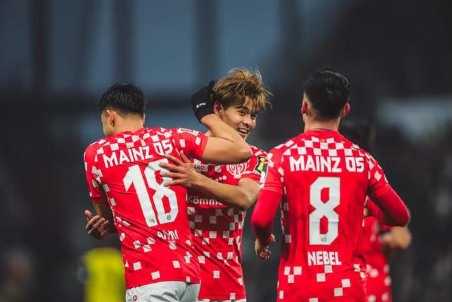 勒沃库森完胜土耳其，萨内统治全场